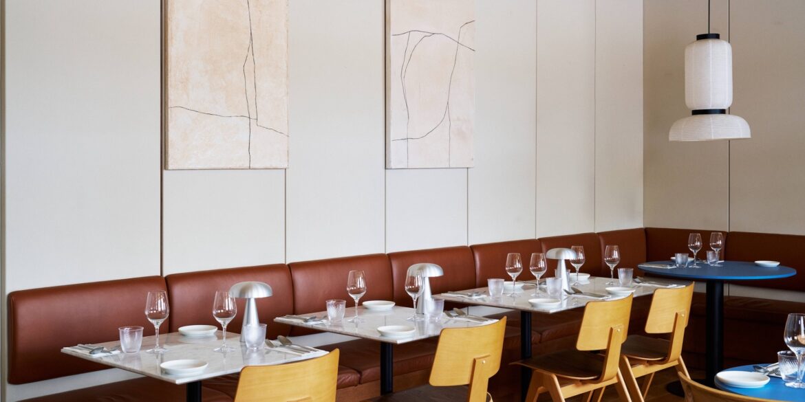 Restaurant Petra på hotellet Petra i Købehavn med kunst av Lise Bang Pedersen.