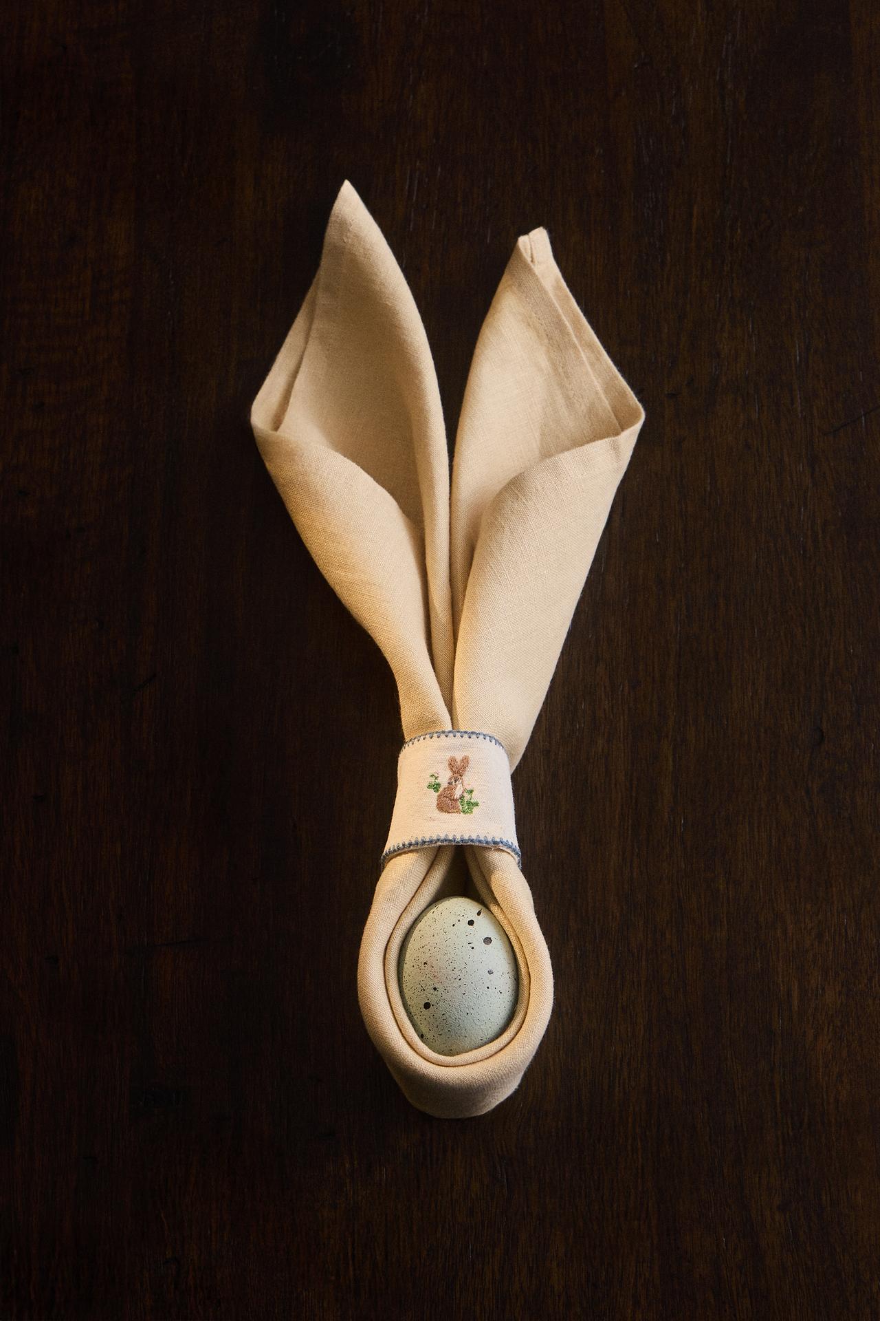 Broderte serviettringer